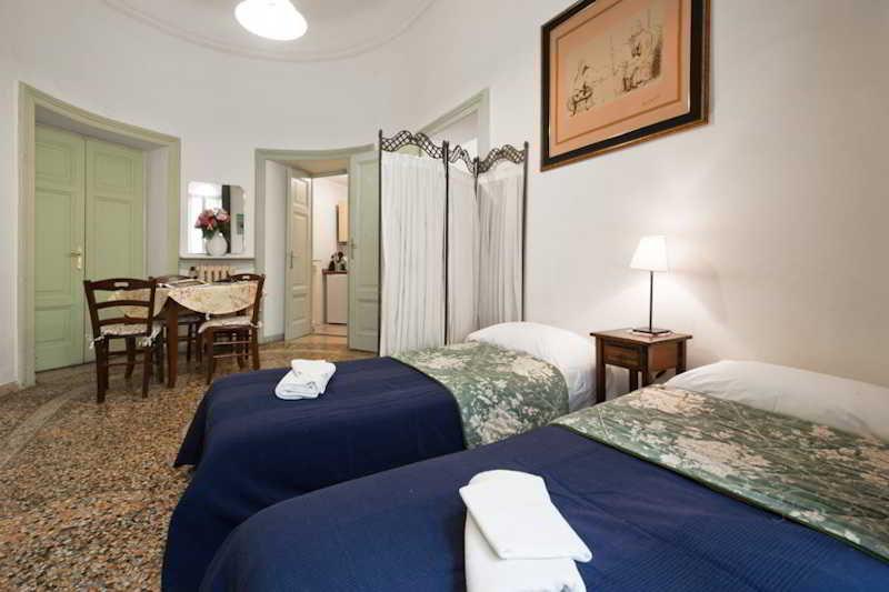Antica Fontana Di Traiano Hotel 5*